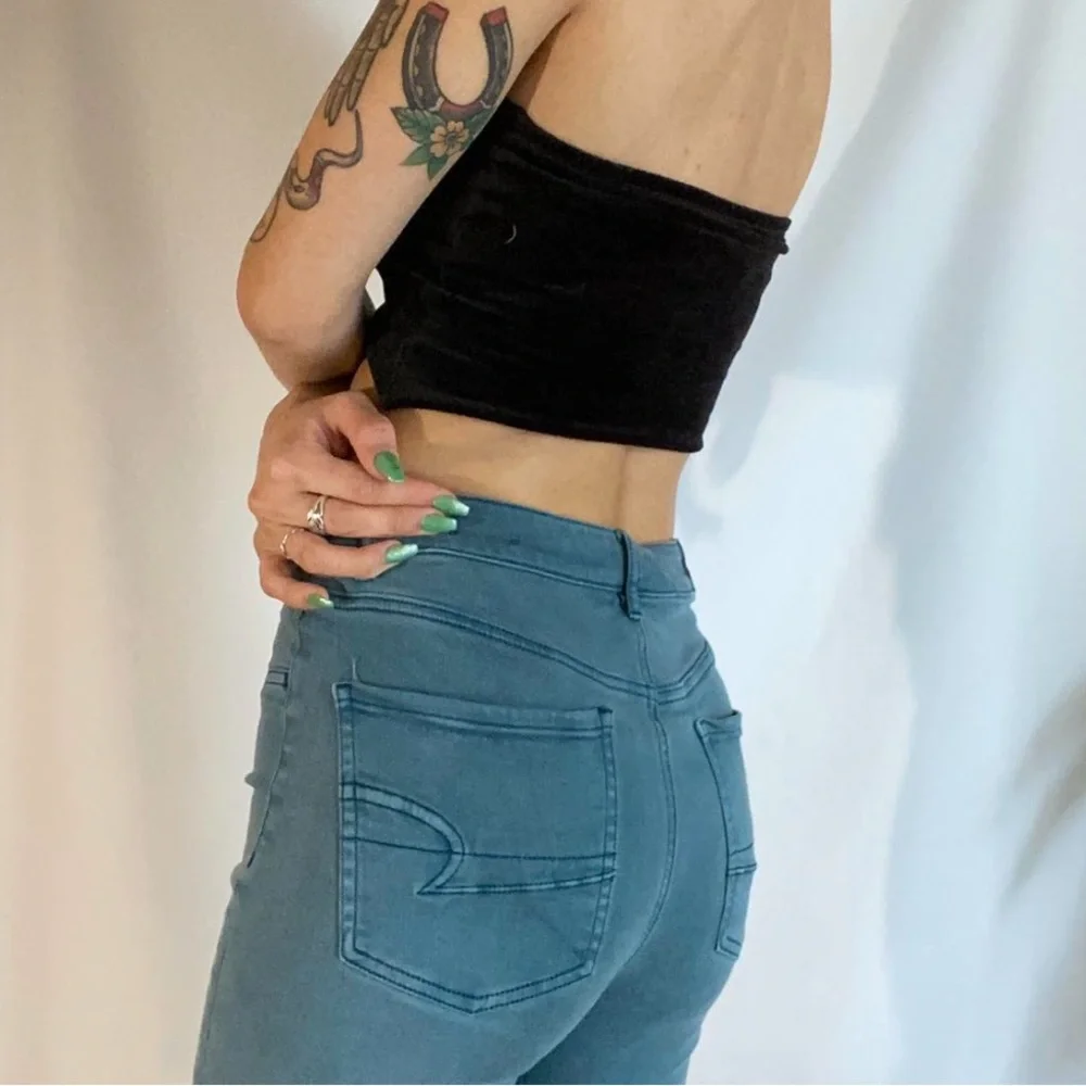 Teal AEO High Waist Jeans - Size 6 - Picture 2 of 3